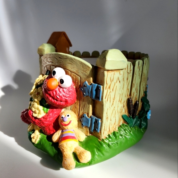 Sesame Street Elmo Flower Pot-Pencil/Marker Holder (medium size) - Picture 5 of 7